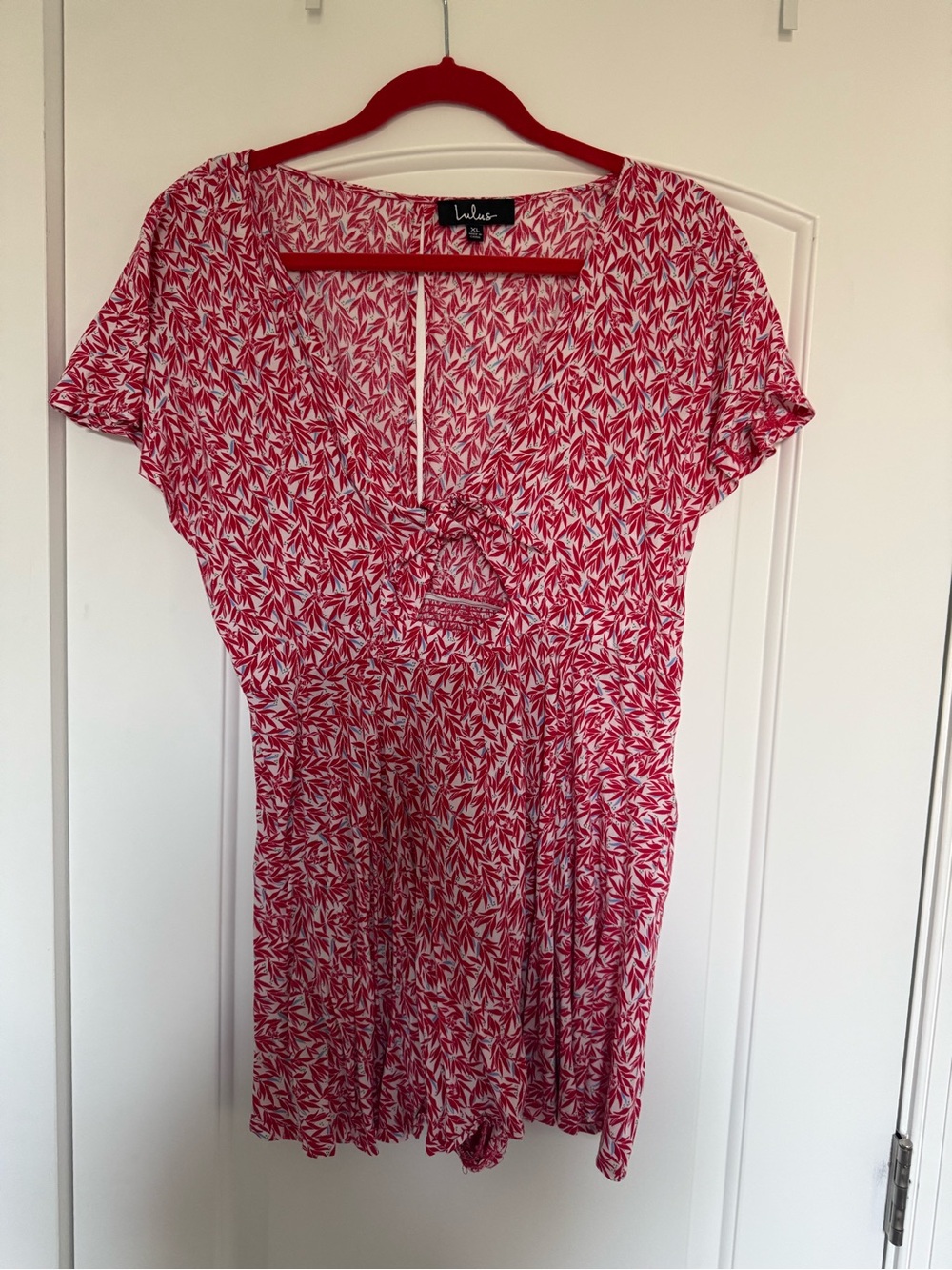 Lulu's Dondi Red and White Print Tie-Front Short Sleeve Romper